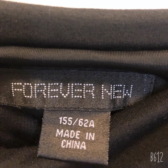 Black petite dress - Picture 2 of 4